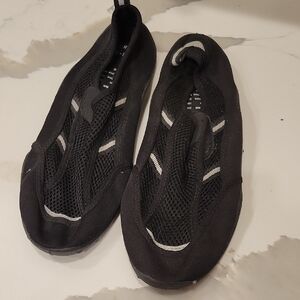 Black Mesh Slip-On Water Shoes Size 10